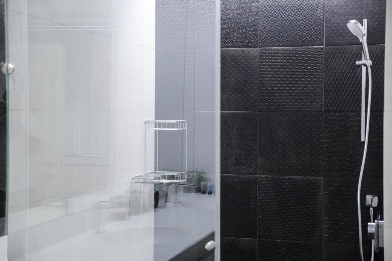 Yalarent Midtown Towers Tlv * Tel-Aviv